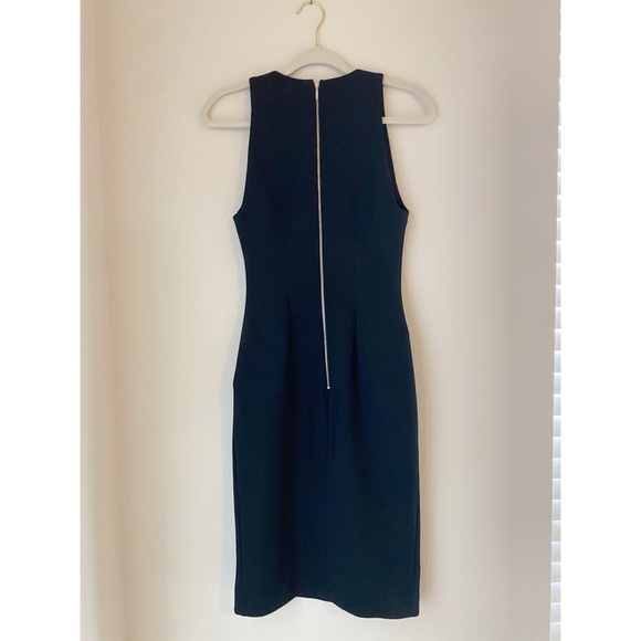 Nicholas dress - Picture 8 of 10